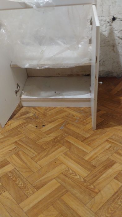 Szafka pod umywalkę.