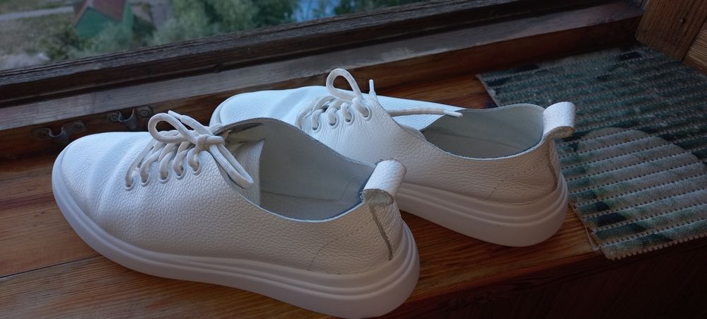 Продам мокасини, натуральна шкіра