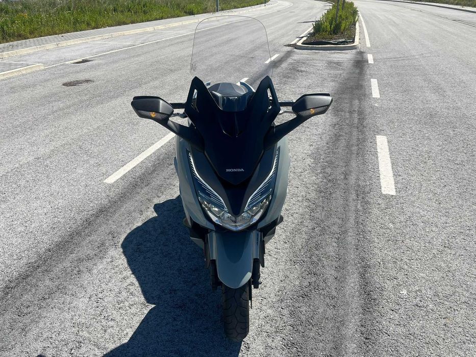 Honda Forza 350