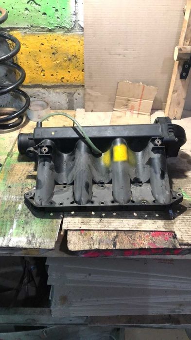 Колектор впуску OM611 Sprinter / Vito (верхня частина з заглушкою EGR)