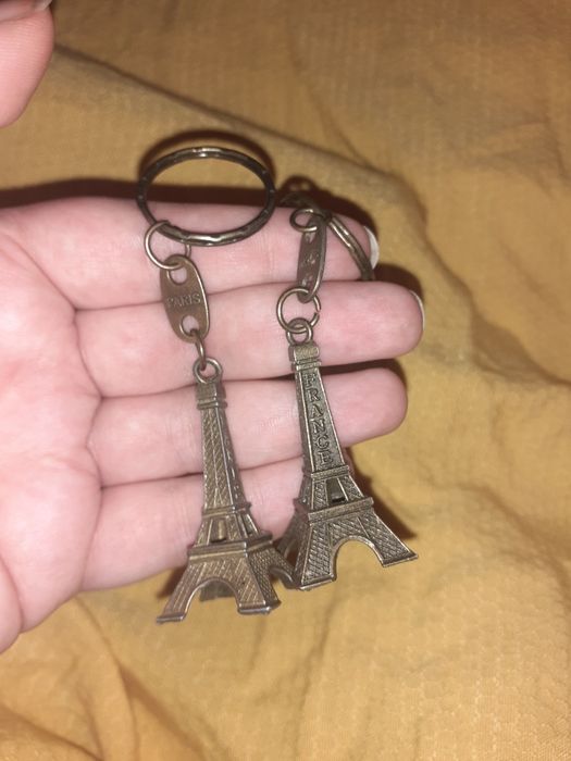 Сувенир брелок на ключи металический Эйфелева башня Париж France