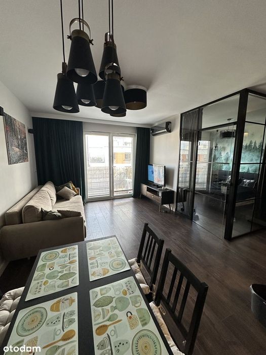 Wyjątkowe 2 pokoje | 45 m² | Klima | Balkon | Garaż | Najwyższe piętro