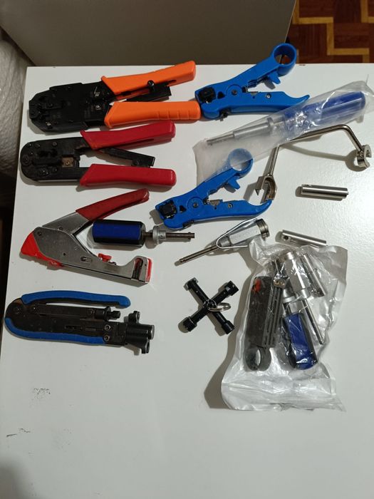 Várias chaves pra telecomunicações