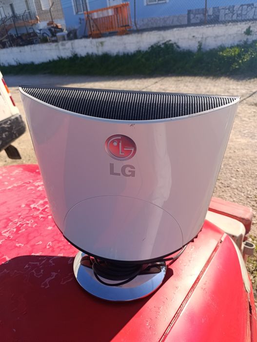 Monitor LG em bom estado