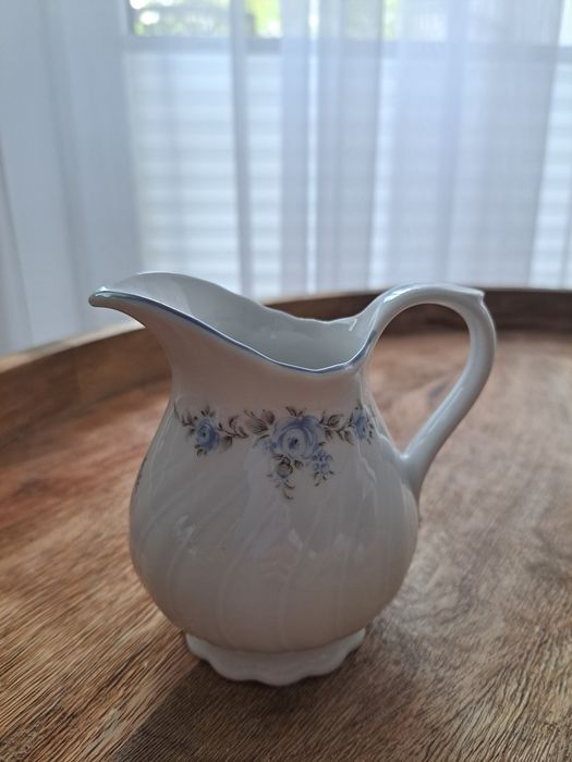 Piękny zestaw dzbanek, mlecznik, filiżanka z podstawką Seltmann weiden