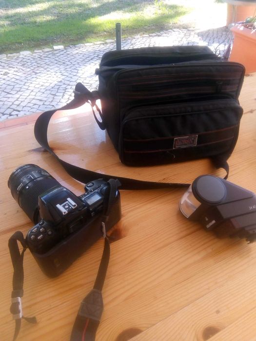 NiKon F-601 AF Quartz Date analoge