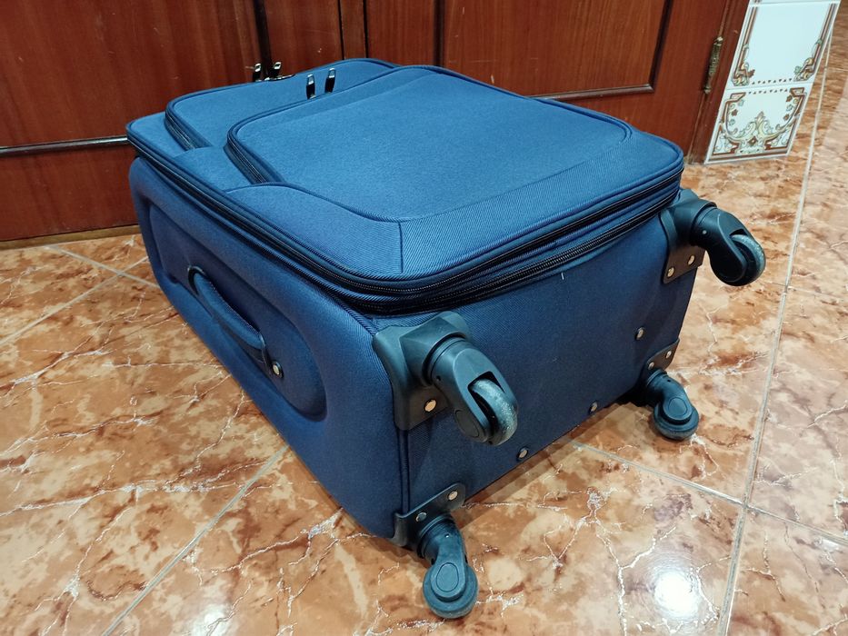 Mala malas de porão até 23 kg viagem casa quarto apartamento vivenda.