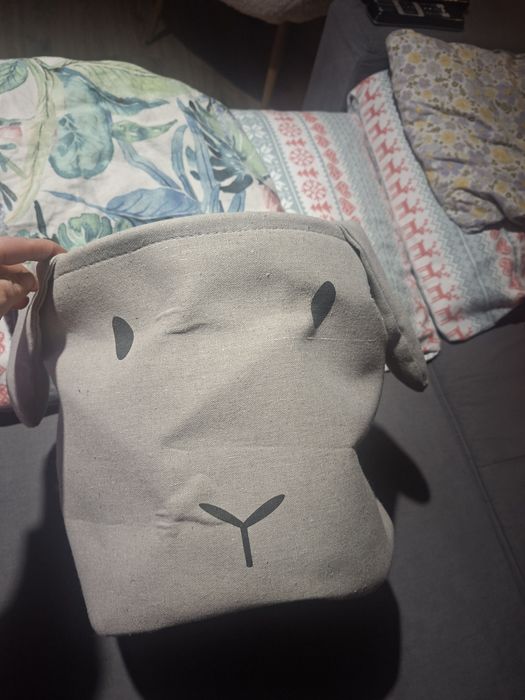 Koszyczki i pojemnik na zabawki