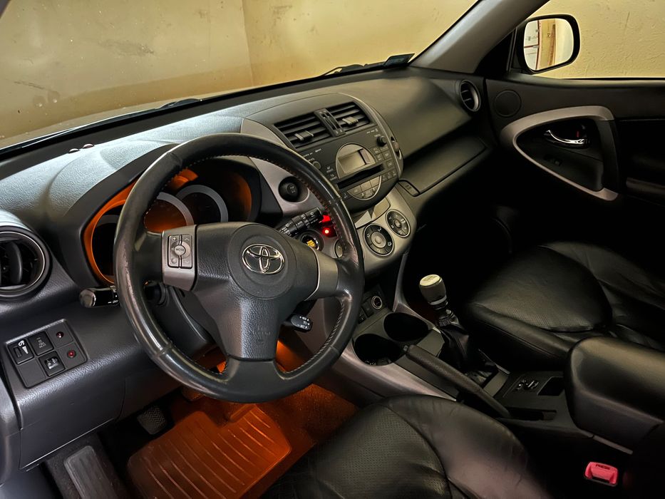 Toyota RAV4 2.2D 177km
