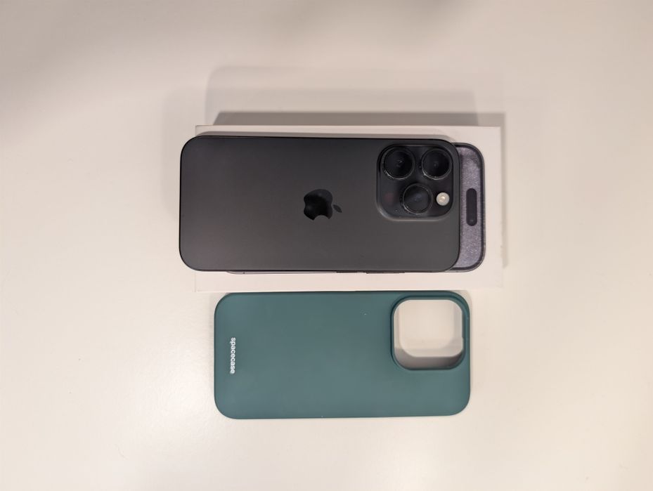 iPhone 15 Pro 128GB Czarny tytan | Stan Idealny | Etui gratis