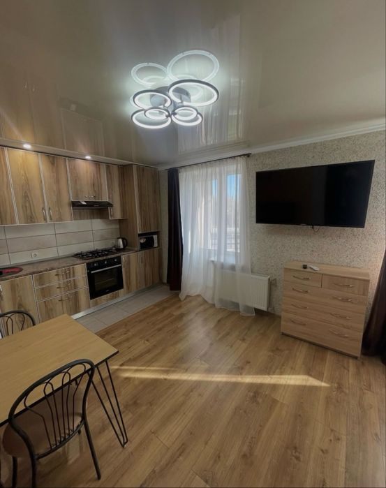 Поділ. Здається 1-кімнатна квартира