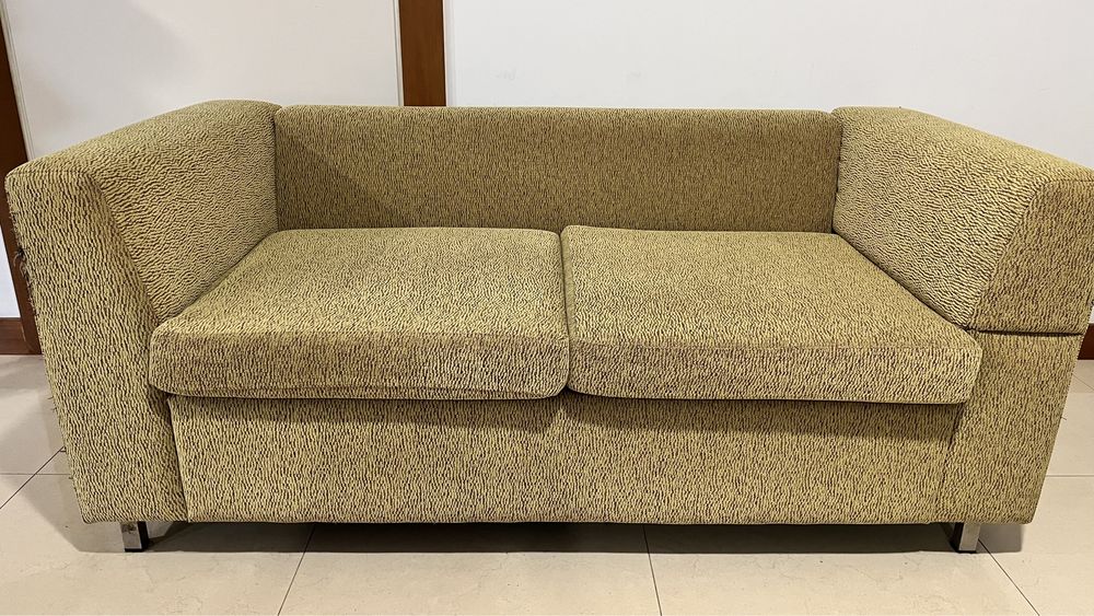 Sofá vintage linhas rectas 160x80
