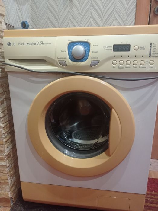 Продам б/у стиральную машину LG