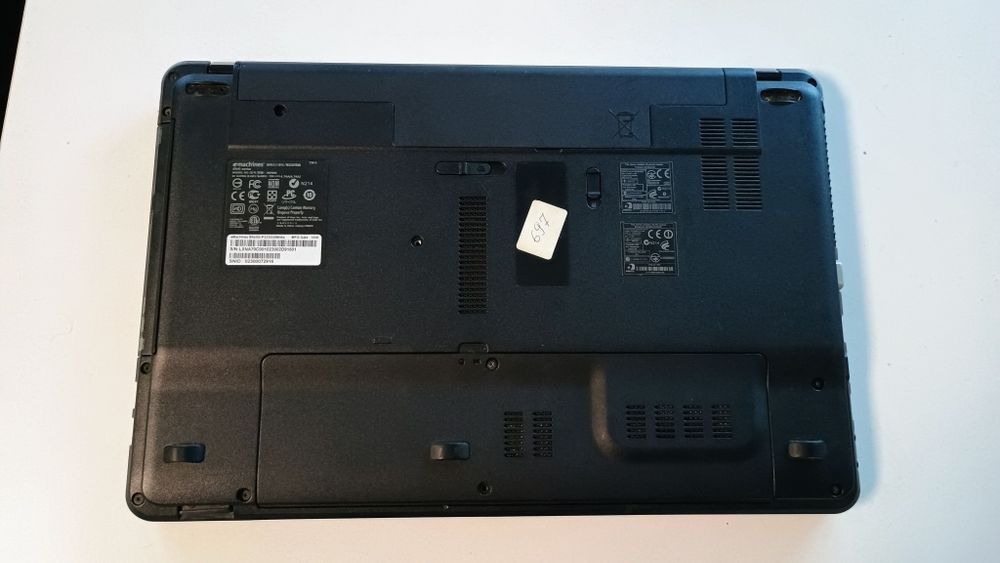 Acer eMachines E640g під відновлення або запчастини