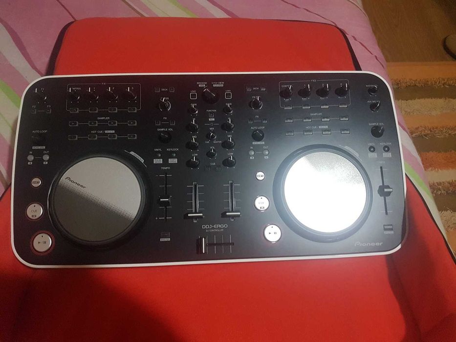 Vendo controlador pioneer DDJ-ERGO mais saco de transporte
