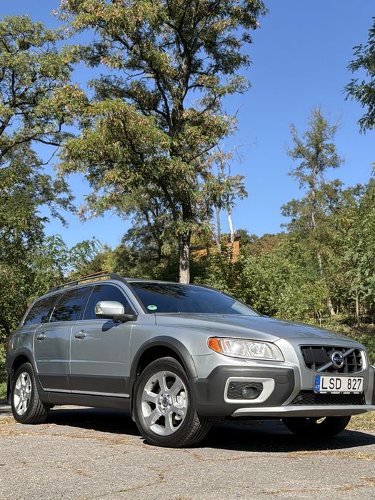 Volvo xc70 2.4D5 awd