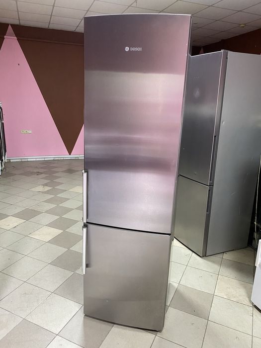 Двухкамерный холодильник BOSCH NoFrost FD8802