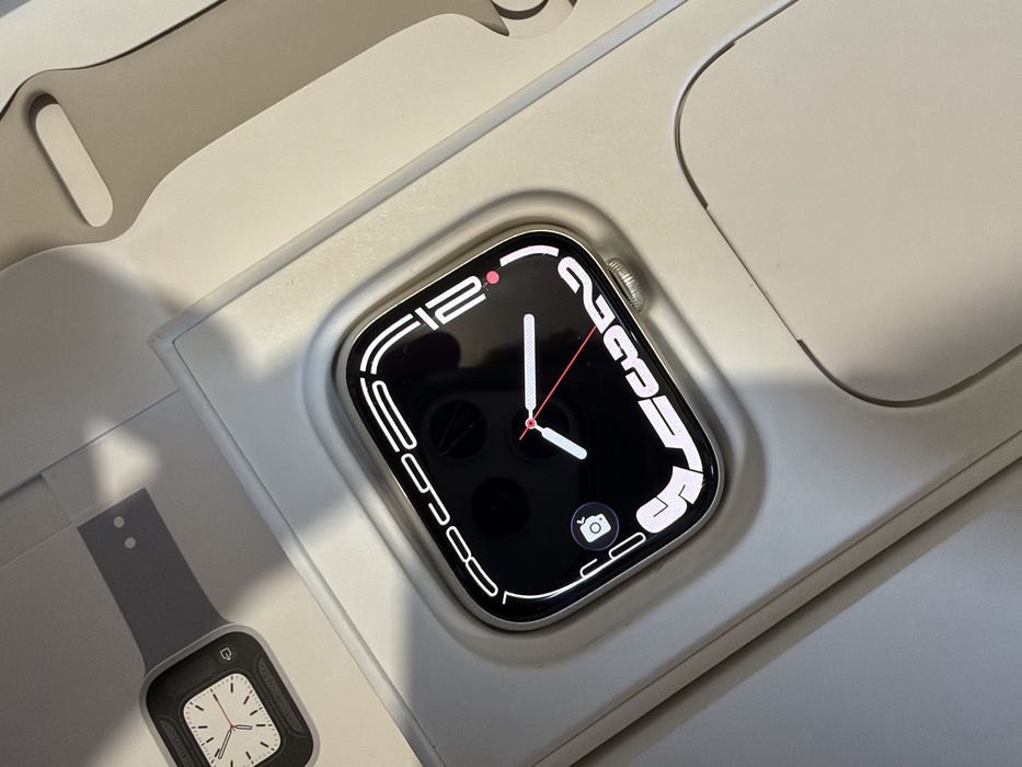 Продам Apple Watch  Series 8 45MM