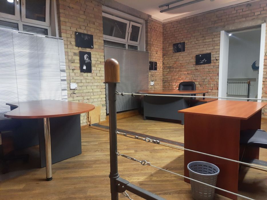 Оренда приміщення вул.Стельмаха,ремонт, 2 окремі входи,метро Голосіївс