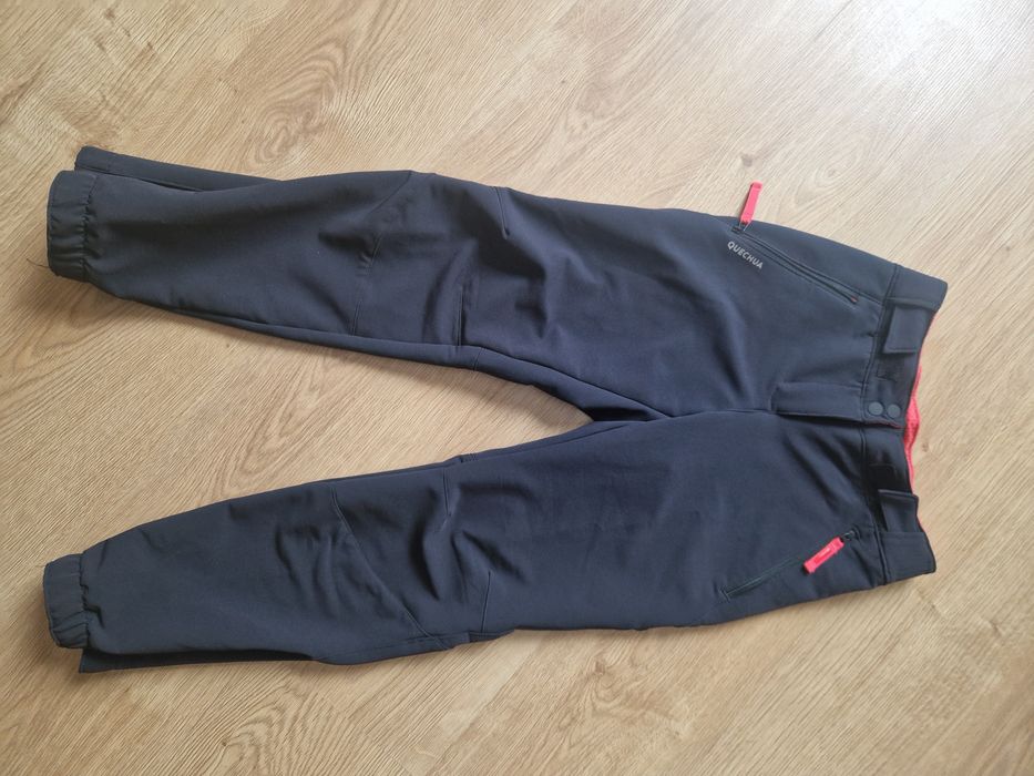 Spodnie trekinngowe/zimowe  Quechua 131-140 cm. Stan idealny