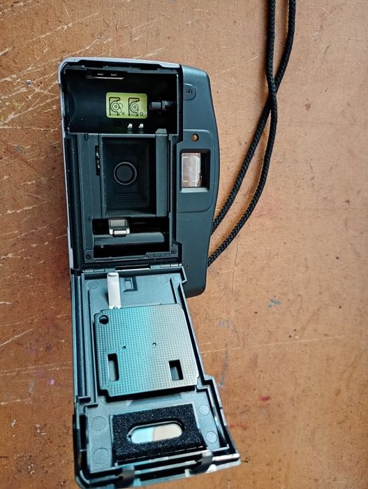 Vendo máquina fotográfica antiga