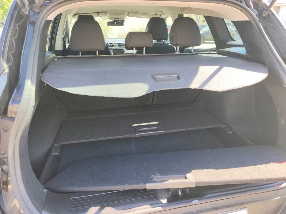 Vendo Renault Kadjar 5 lugares preto caixa automática ano 2017 com 169 642km. — photo 4