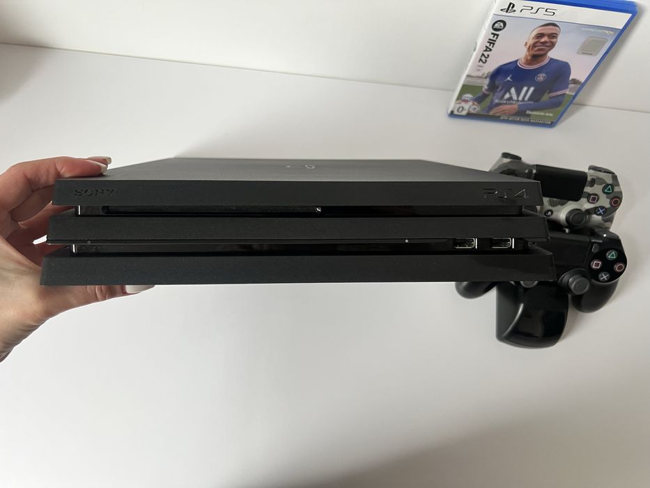 Sony Playstation 4 Pro 1 tb