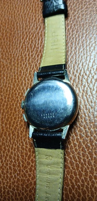 Relógio Universal Genéve