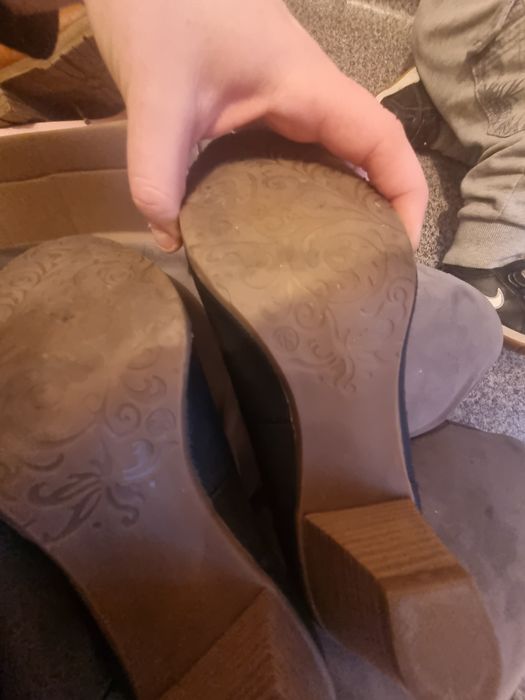 buty na obcasie czarne 38