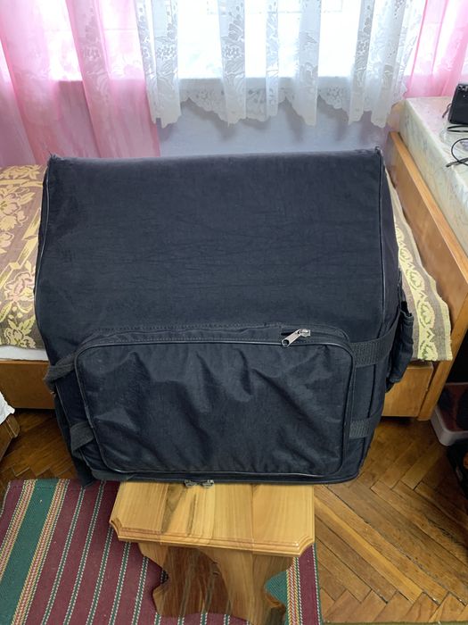 Продам супер баян. І акордеон латунні голоса.