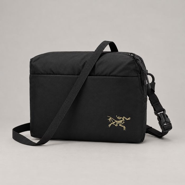 Сумка через плече Arc’teryx — стильна та практична