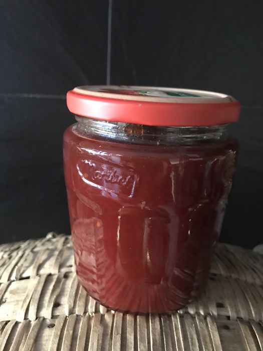 Compotas, calda de pimento e chas