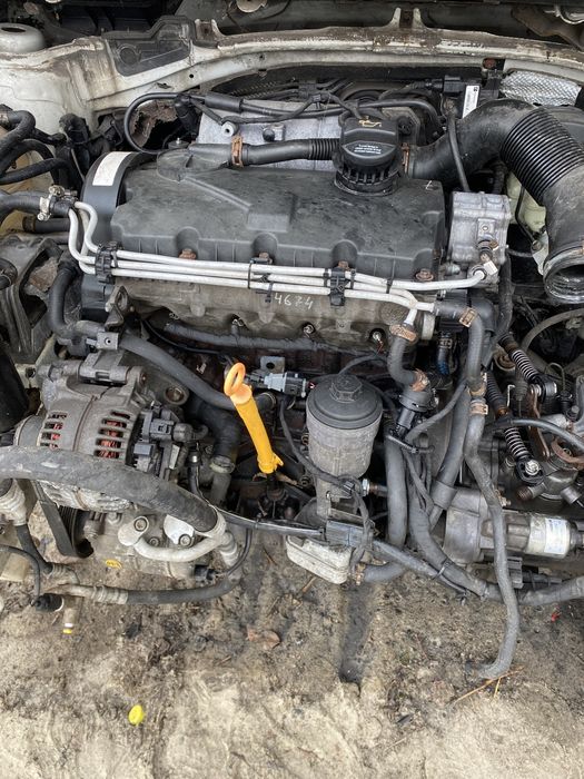 Двигун мотор Volkswagen CADDY III 2.0 SDI BST кадди кадді