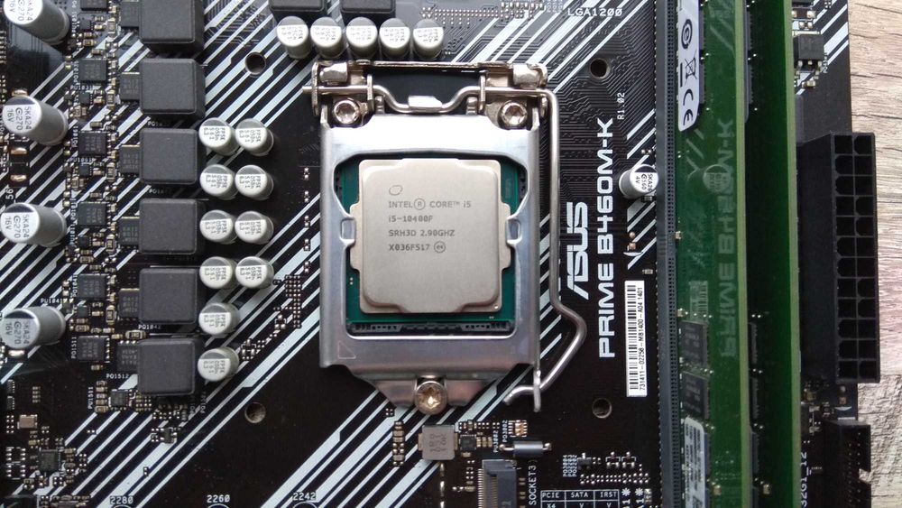 Игровой комплект Intel Core i5-10400F (6/12) + Asus B460M + 16gb DDR4