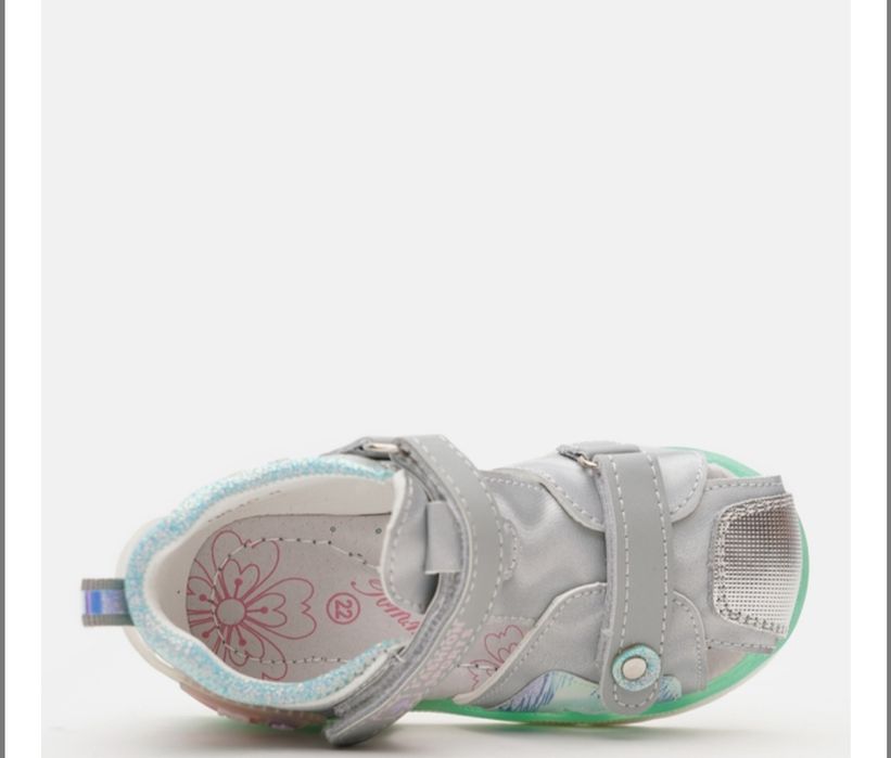 Продам дитячі босоніжки на дівчинку