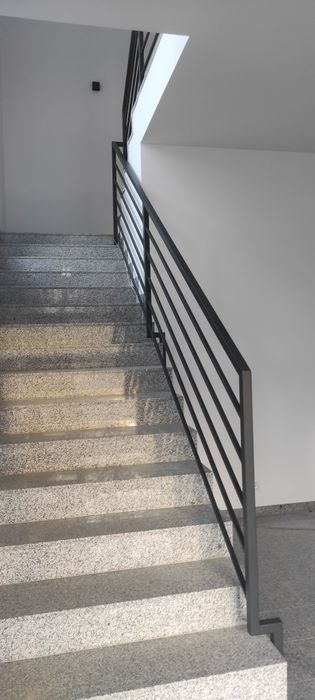 Balustrady wewnętrzne i zewnętrzne
