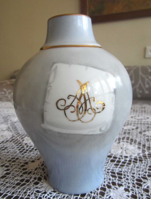 wazon Alka Kunst Kaiser ręcznie malowany powojnik