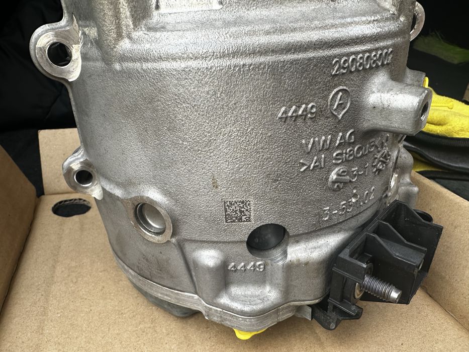 Стартер-генератор Audi a6 c8 3.0tfsi MHEV