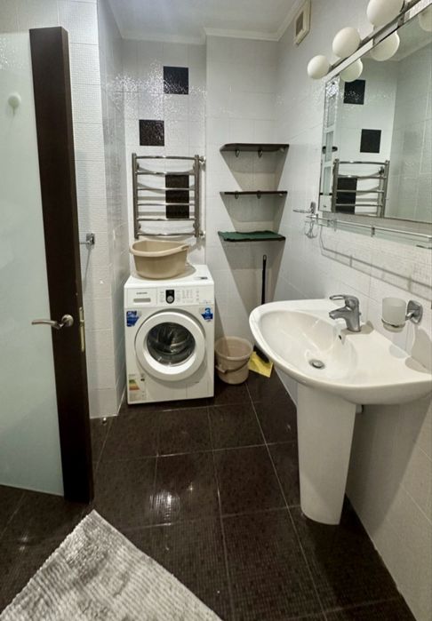 2 кімнатна квартира з ремонтом вулиця Зоопаркова /Маршала Говорова