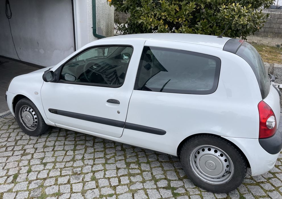 Renault Clio II 1.5dci - Avariado