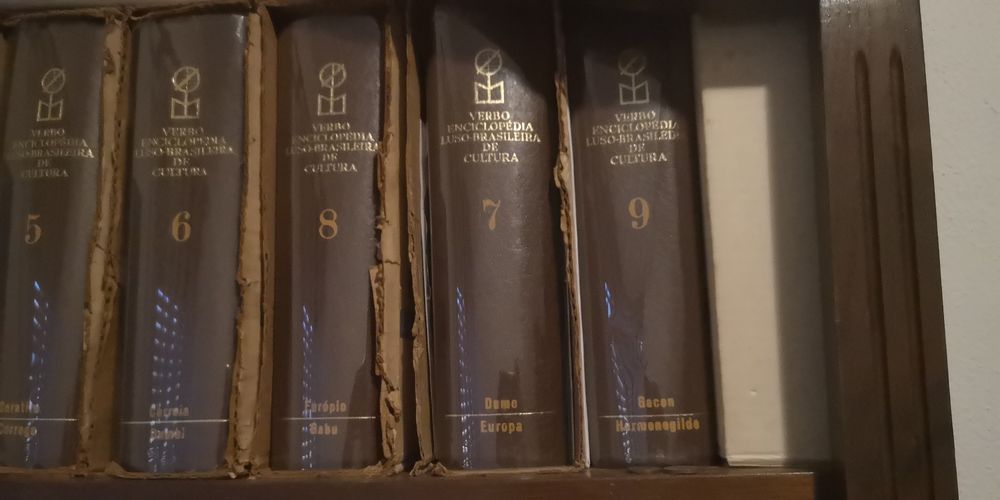Verbo enciclopédia luso brasileira de cultura