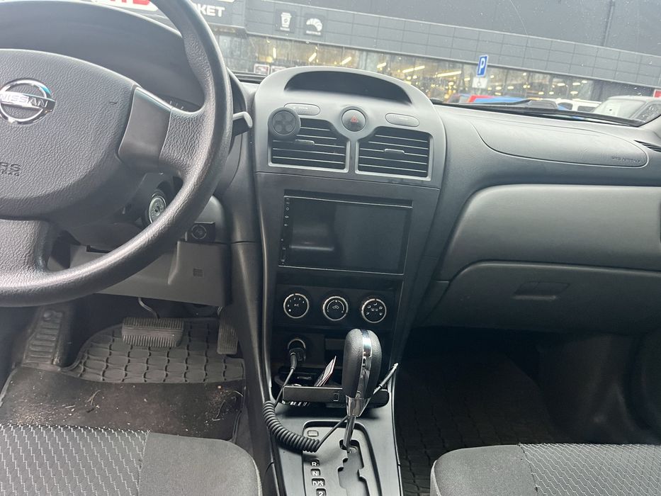 Nissan almera classic Автоматична кпп