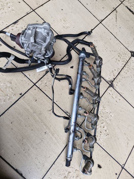 Uķład wtryskowy wtryskiwacze wtryski  bmw N57  f10 f01 f15 3.0d 258KM