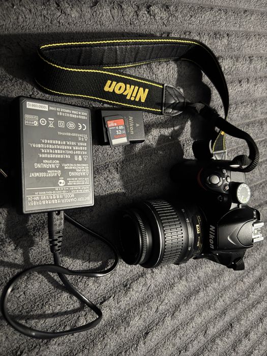 Nikon D3200 дзеркальний фотоапарат з об’єктивом 18-55