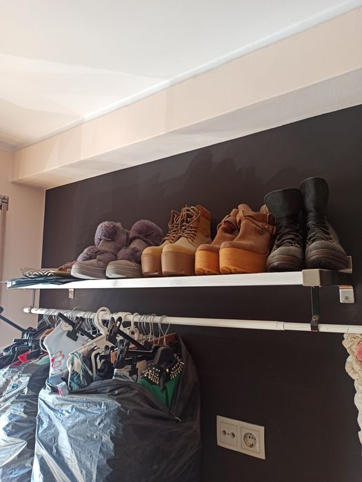 Prateleira com varão