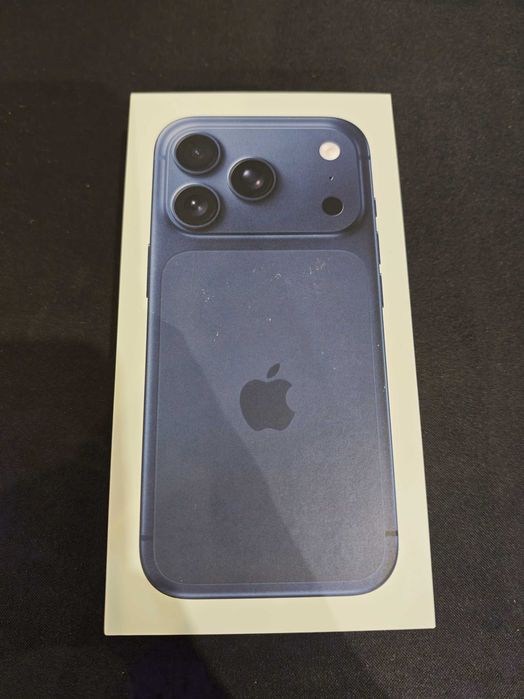 Apple iPhone 17 Pro 256GB NOWY eSIM Deep Blue Błękit