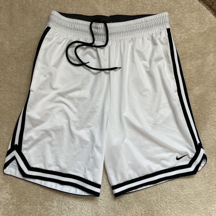 Шорти Nike DNA Dri-FIT (FN2652-100), Оригінал