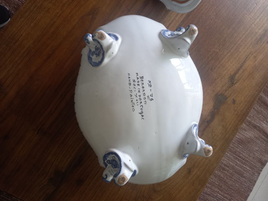Terrina em porcelana