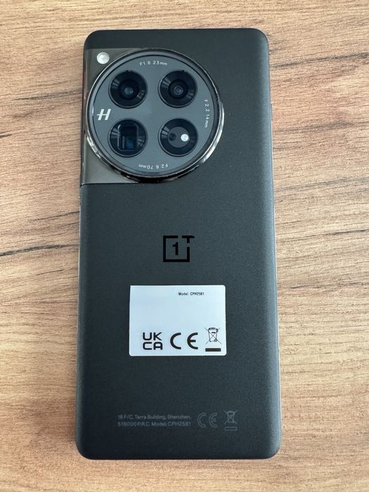 OnePlus 12 16/512 GB Stan Bardzo Dobry Gwarancja Etui Ładowarka