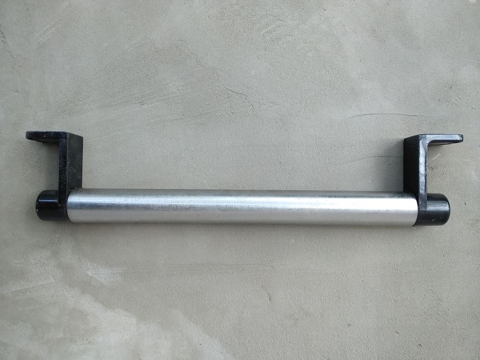 Дверная ручка скоба